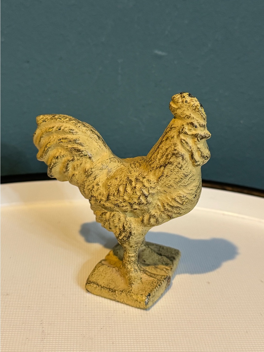 Rustic Yellow Rooster Figurine - Decorative Farmhouse Cast Iron